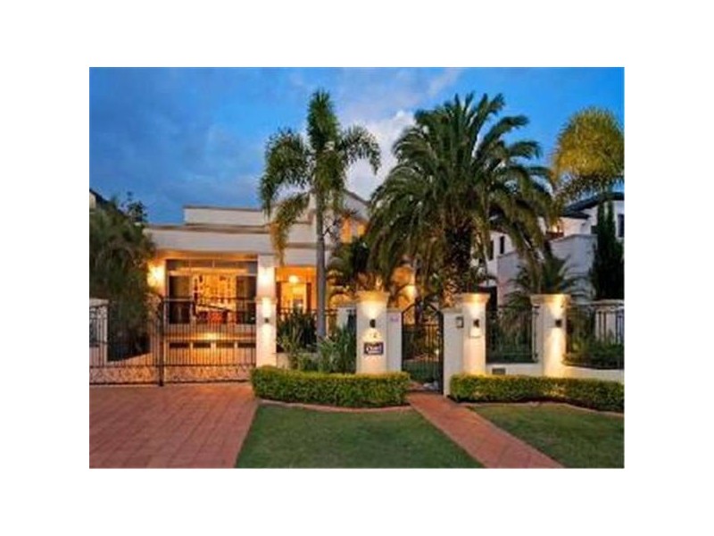 Clear Island Waters QLD 4226