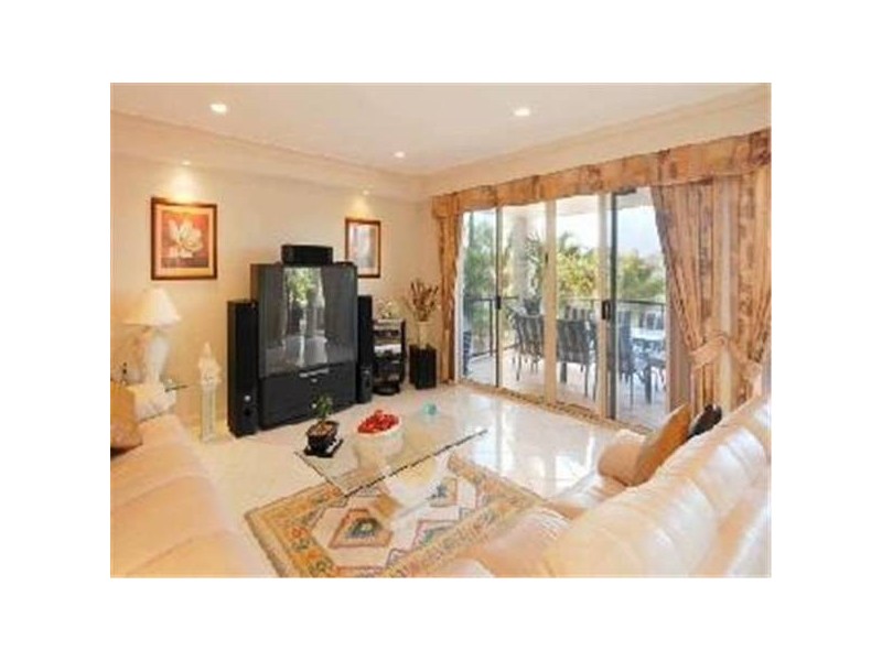 Clear Island Waters QLD 4226