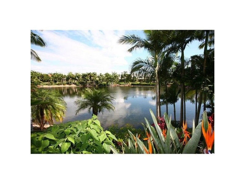 Clear Island Waters QLD 4226