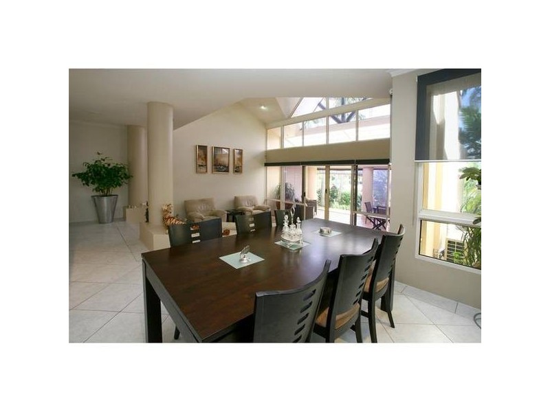 Clear Island Waters QLD 4226