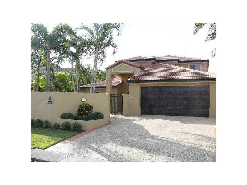 Clear Island Waters QLD 4226