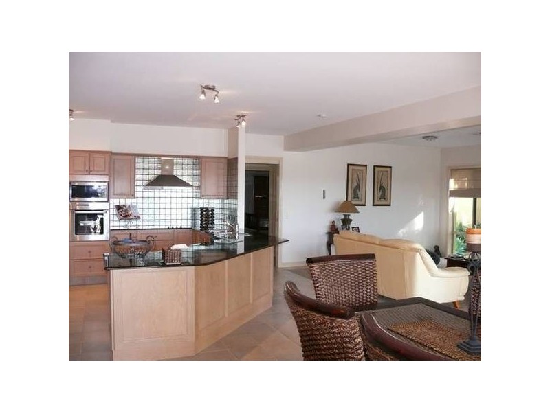 Clear Island Waters QLD 4226