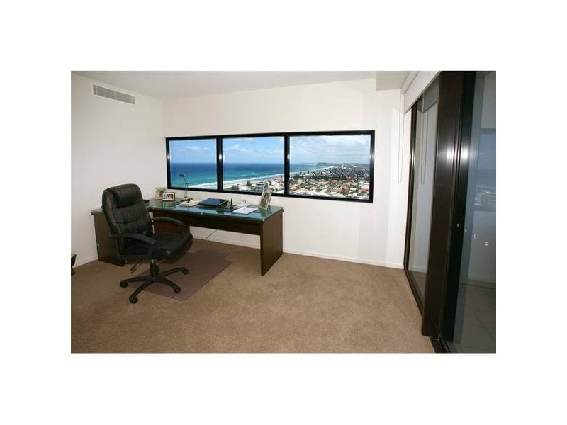 Broadbeach Waters QLD 4218