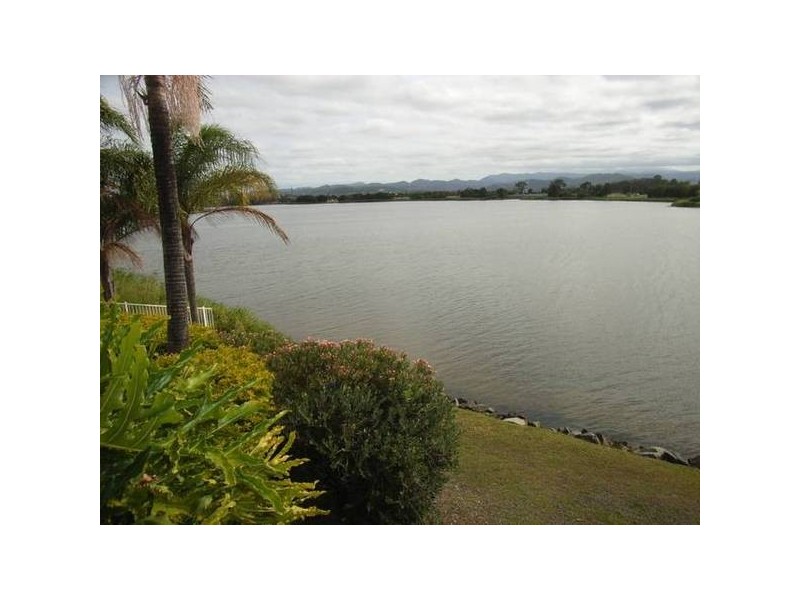 Clear Island Waters QLD 4226