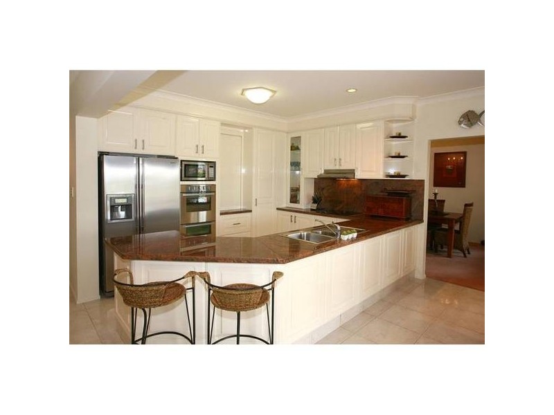 70 Santa Cruz Boulevard, Clear Island Waters QLD 4226