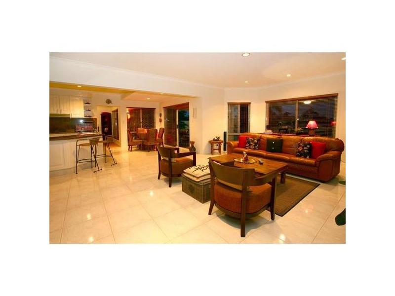 70 Santa Cruz Boulevard, Clear Island Waters QLD 4226