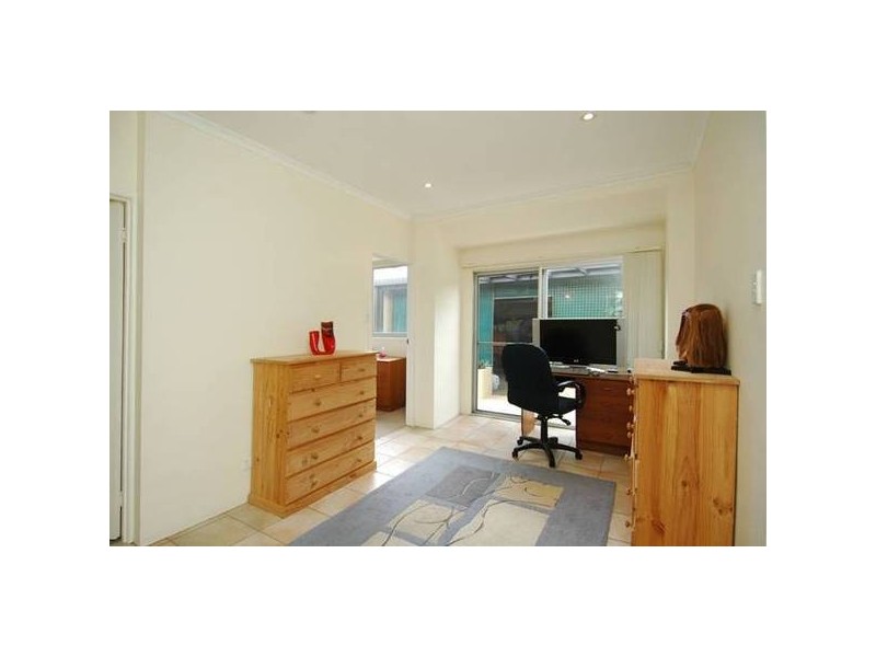 Broadbeach Waters QLD 4218