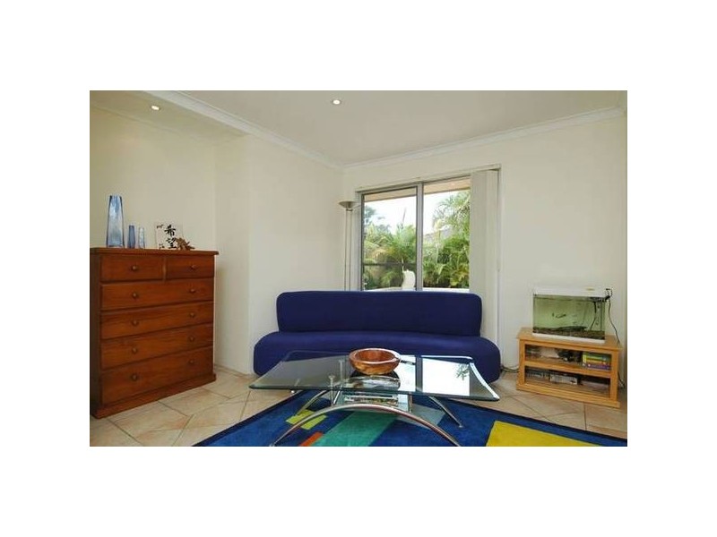 Broadbeach Waters QLD 4218