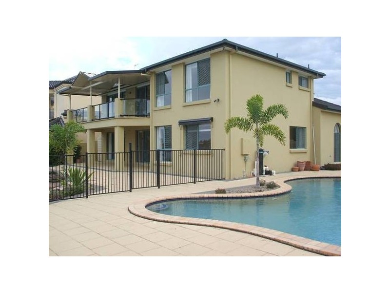 Clear Island Waters QLD 4226