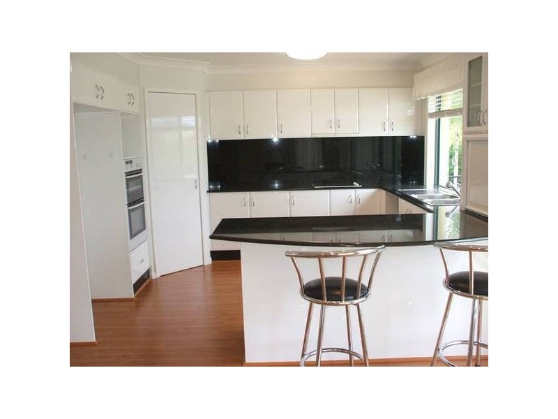 Clear Island Waters QLD 4226