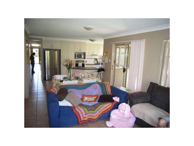 3 Oakridge Pl, Molendinar QLD 4214