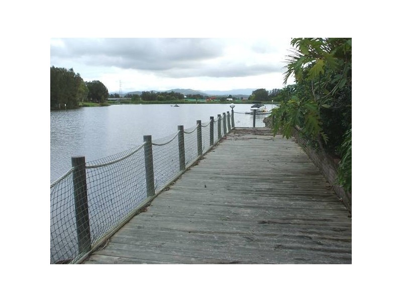 Clear Island Waters QLD 4226