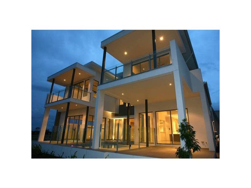 Carrara QLD 4211