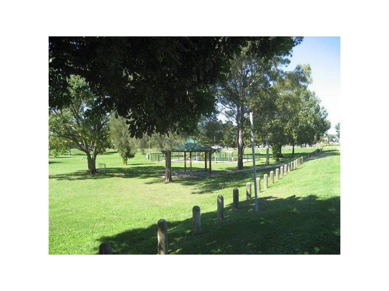 Broadbeach Waters QLD 4218