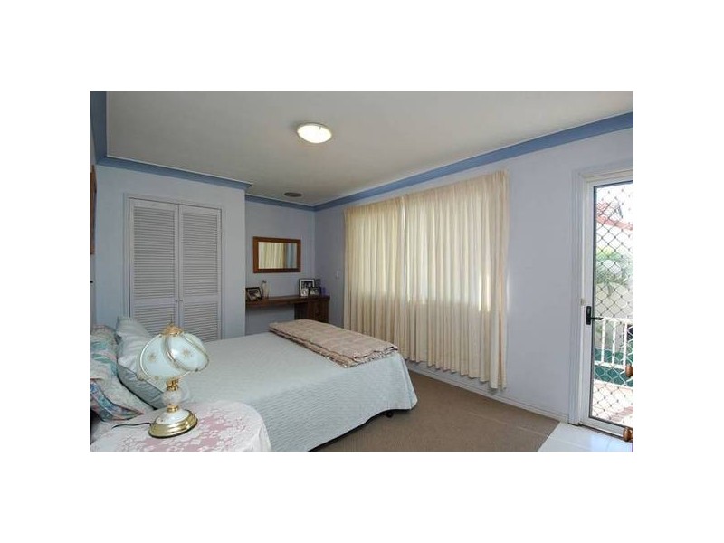 Broadbeach Waters QLD 4218