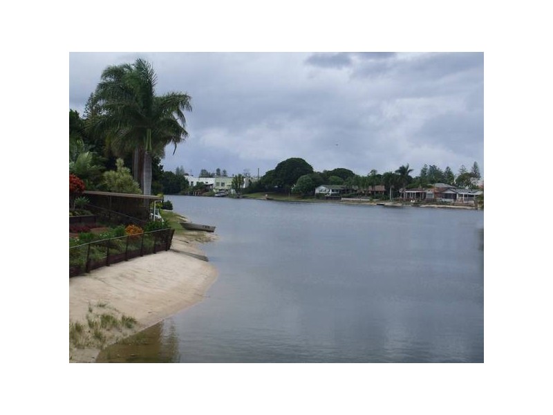 7 Verdichio Avenue, Mermaid Waters QLD 4218