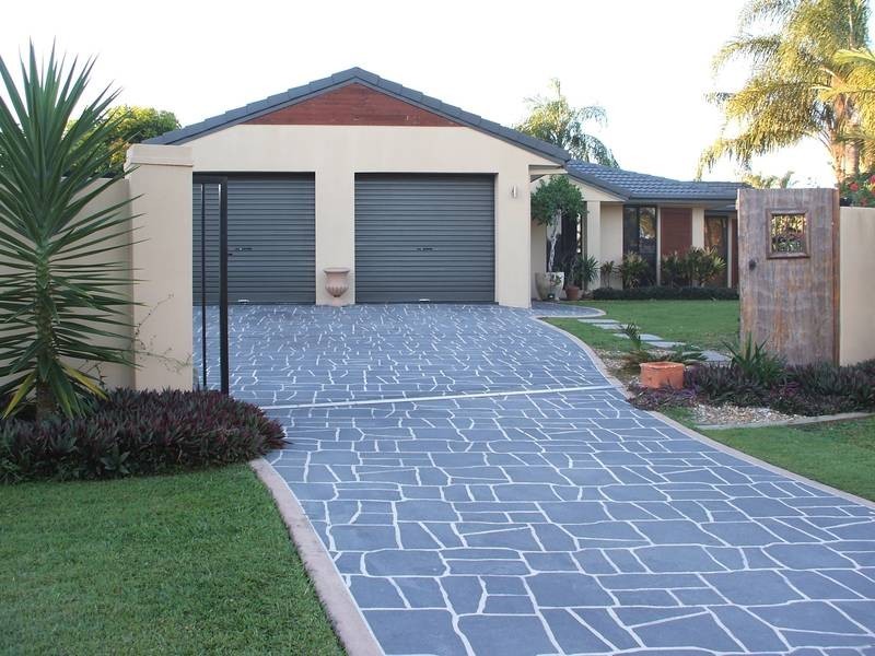 54 CAYMAN DRIVE, Clear Island Waters QLD 4226