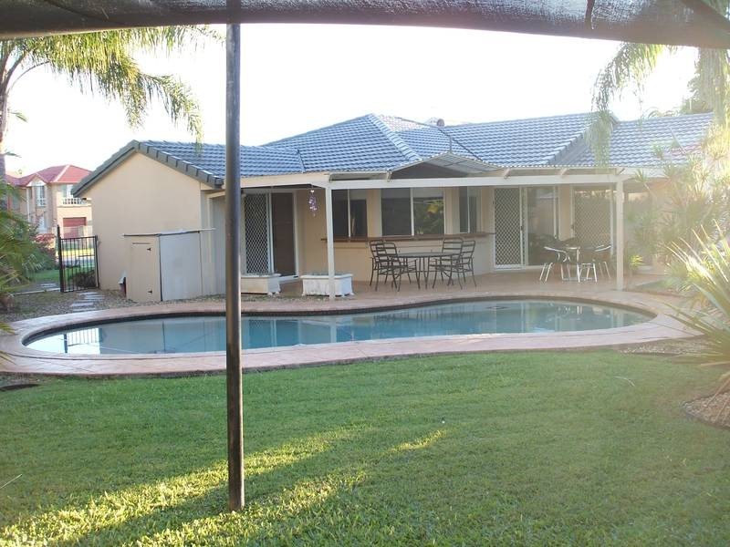 54 CAYMAN DRIVE, Clear Island Waters QLD 4226