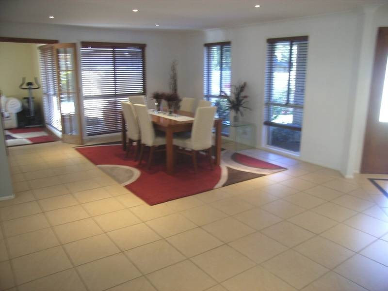 54 CAYMAN DRIVE, Clear Island Waters QLD 4226