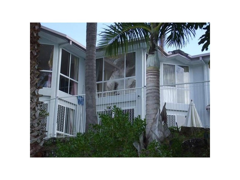 Clear Island Waters QLD 4226