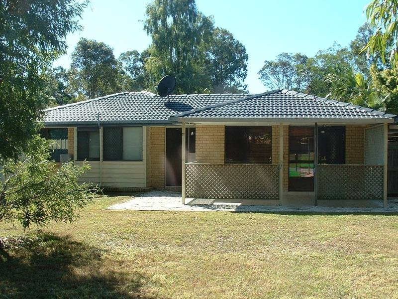 16 Levestam Court, Carrara QLD 4211