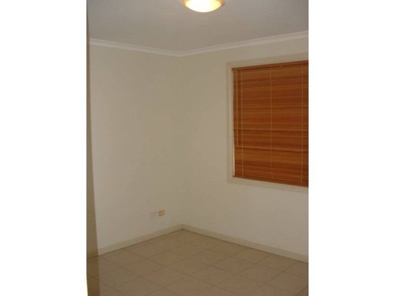 16 Levestam Court, Carrara QLD 4211