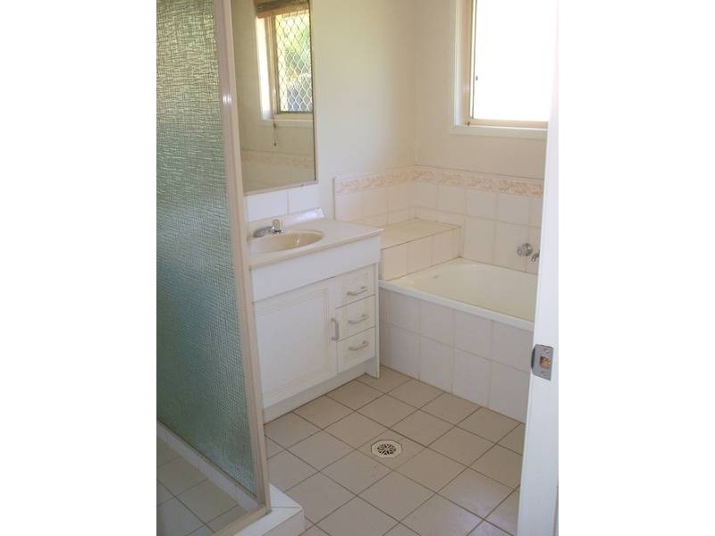 6 crelga court, Merrimac QLD 4226