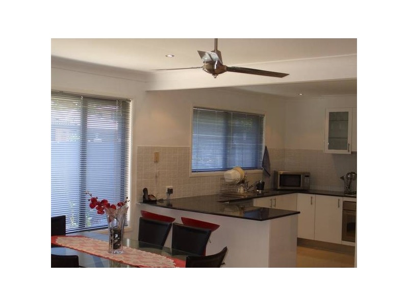 3 Tiwi St, Sorrento QLD 4217