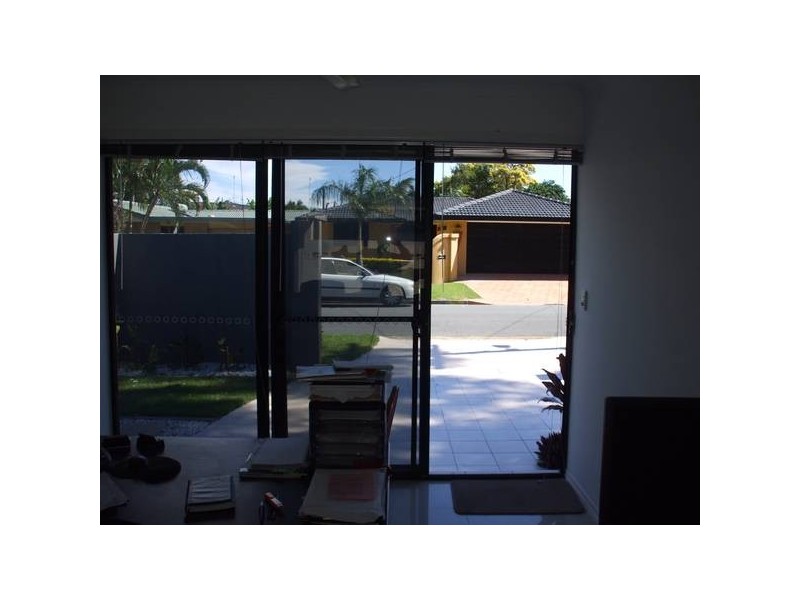 3 Tiwi St, Sorrento QLD 4217