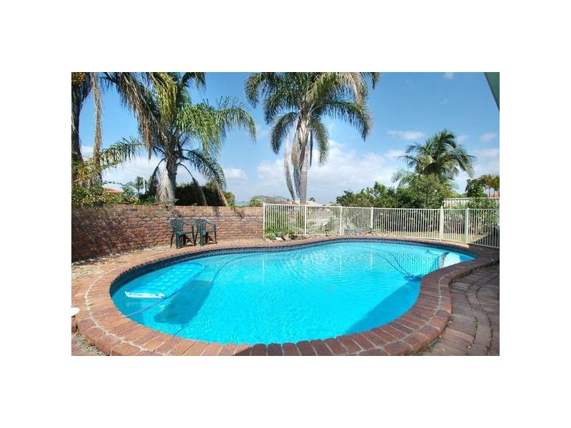 Broadbeach Waters QLD 4218