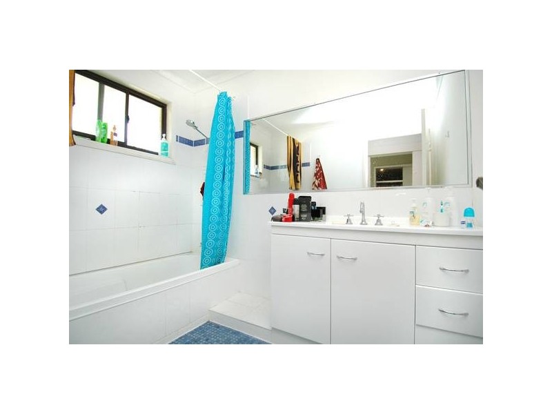 Broadbeach Waters QLD 4218