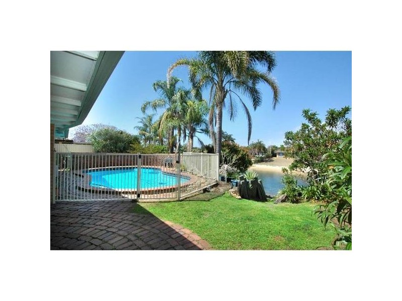 Broadbeach Waters QLD 4218
