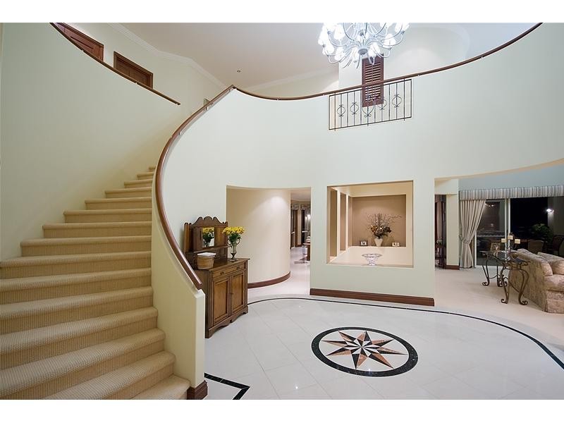 11 Istana View, Clear Island Waters QLD 4226