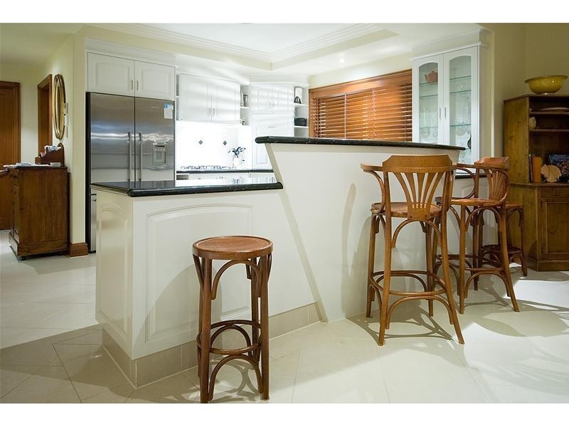 11 Istana View, Clear Island Waters QLD 4226