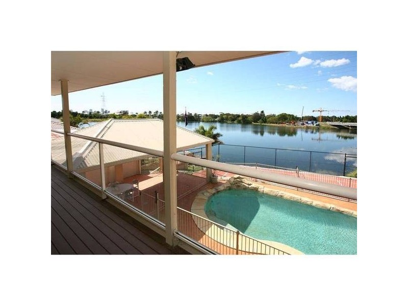 59 Port Jackson Boulevard, Clear Island Waters QLD 4226