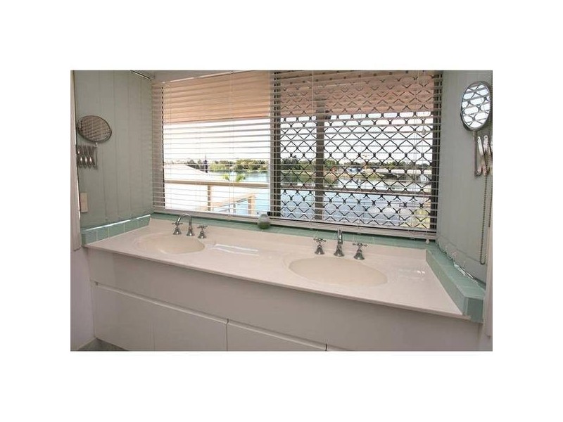 59 Port Jackson Boulevard, Clear Island Waters QLD 4226