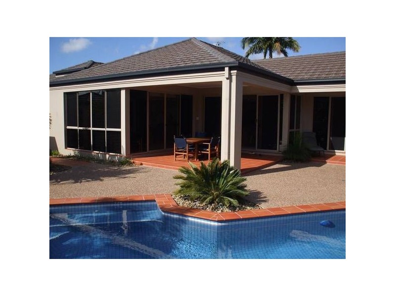 6 Montserrat Court, Clear Island Waters QLD 4226
