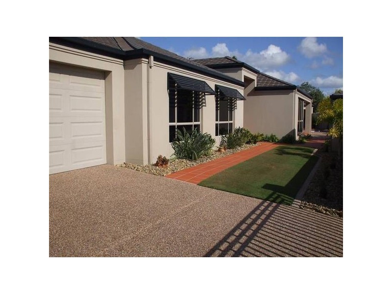 6 Montserrat Court, Clear Island Waters QLD 4226