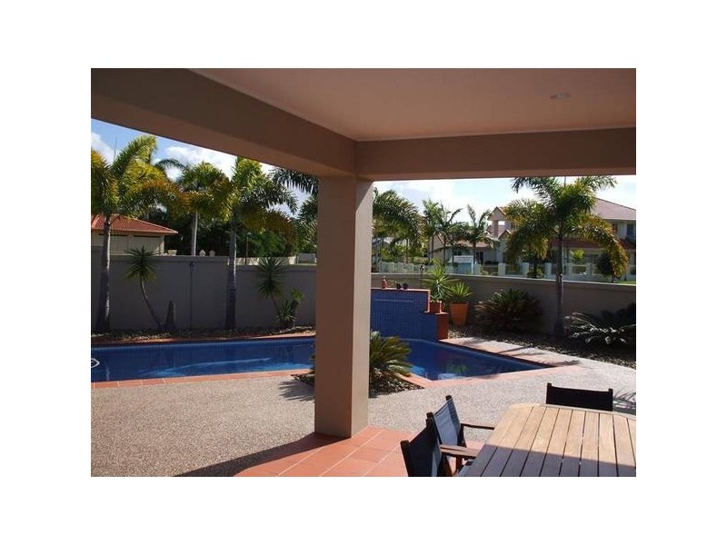 6 Montserrat Court, Clear Island Waters QLD 4226