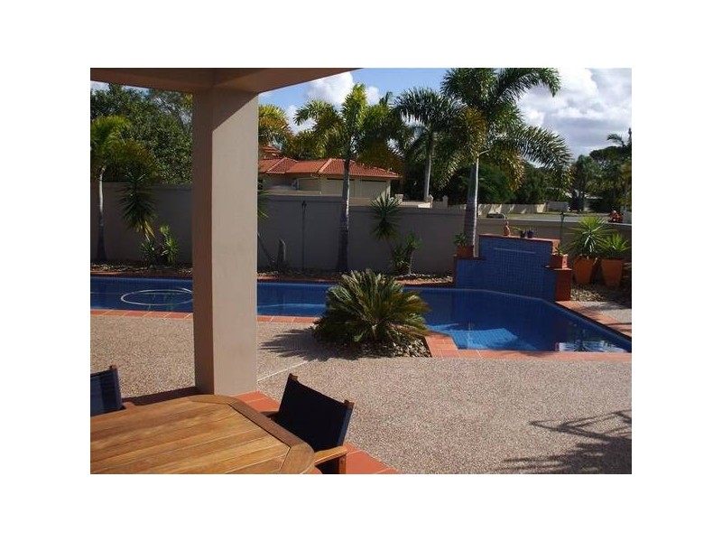 6 Montserrat Court, Clear Island Waters QLD 4226