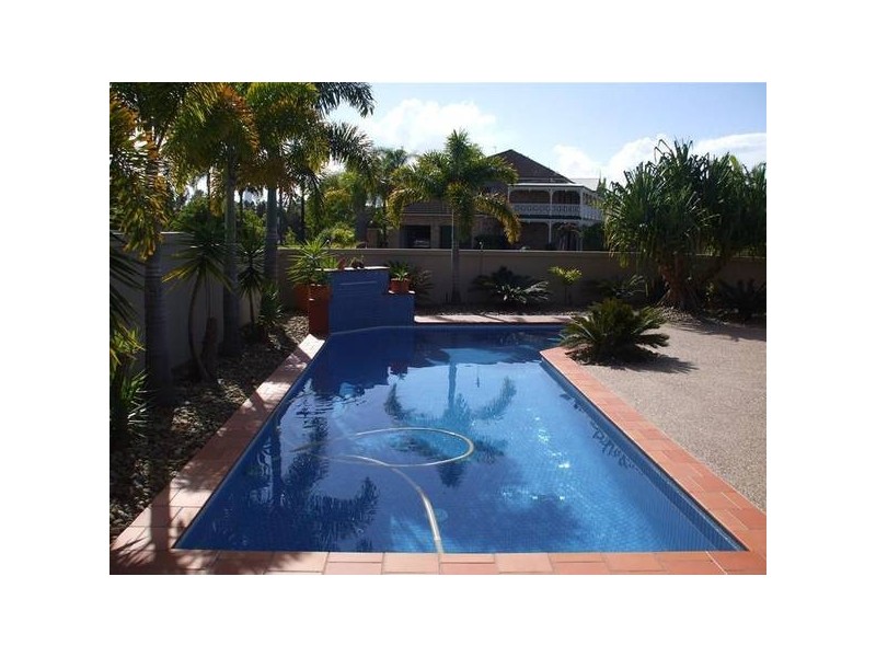 6 Montserrat Court, Clear Island Waters QLD 4226
