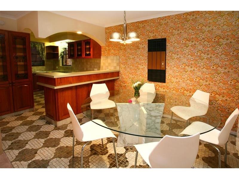 23 The Promenade, Isle Of Capri QLD 4217