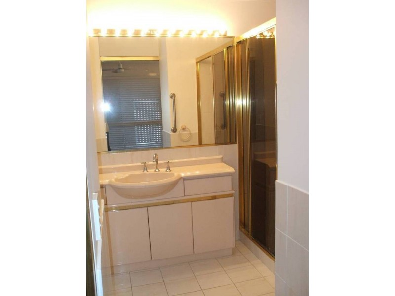 10 ANTIGUA WAY, Clear Island Waters QLD 4226