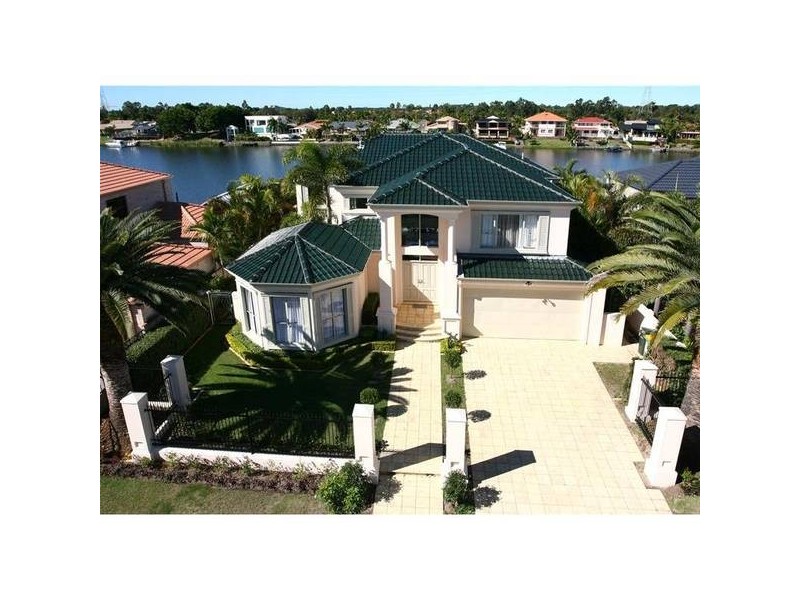 59 Bollard Circuit, Clear Island Waters QLD 4226