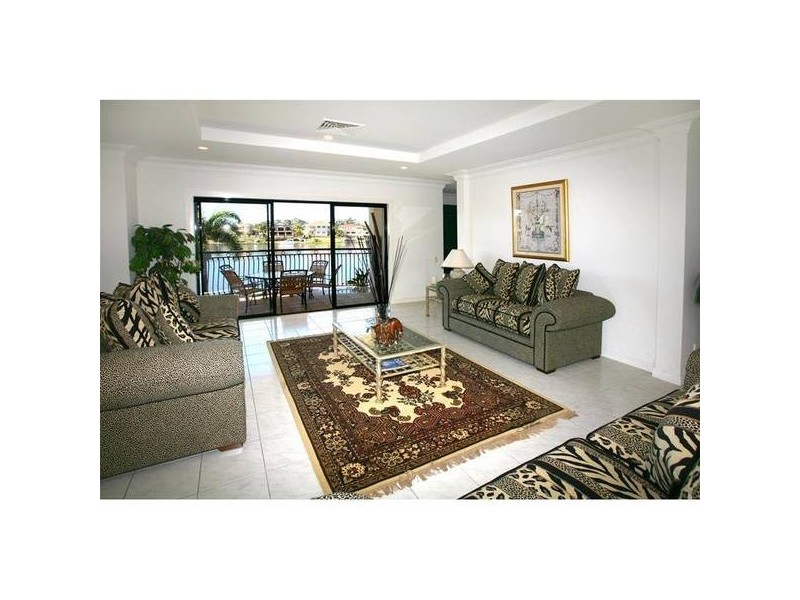 59 Bollard Circuit, Clear Island Waters QLD 4226