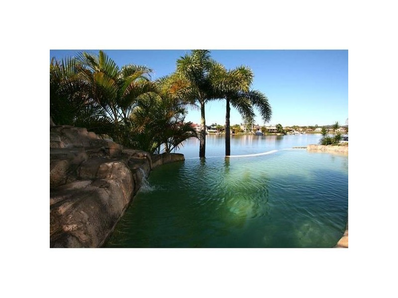59 Bollard Circuit, Clear Island Waters QLD 4226