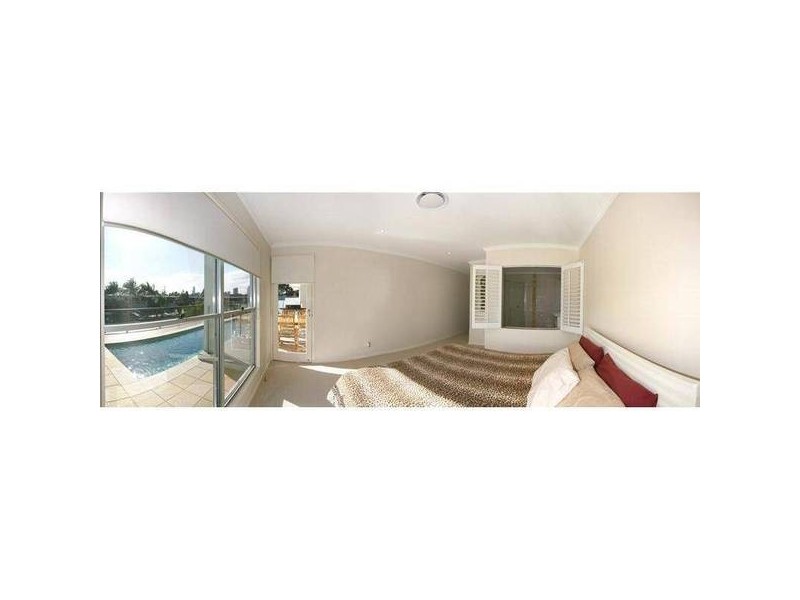 Broadbeach Waters QLD 4218