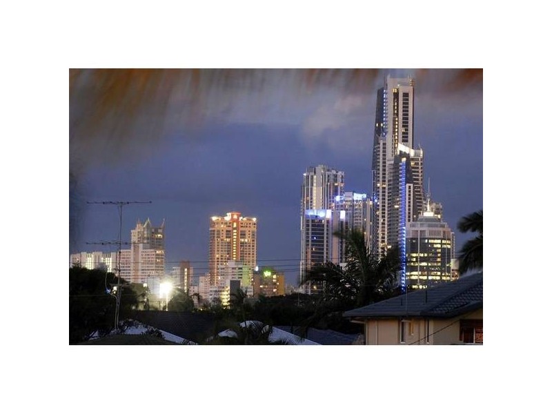 7 San Michele Court, Broadbeach Waters QLD 4218