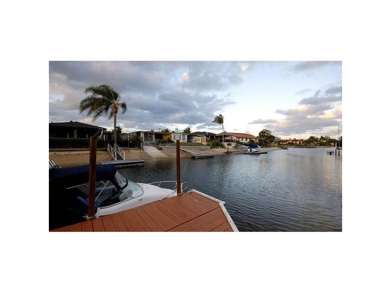 7 San Michele Court, Broadbeach Waters QLD 4218