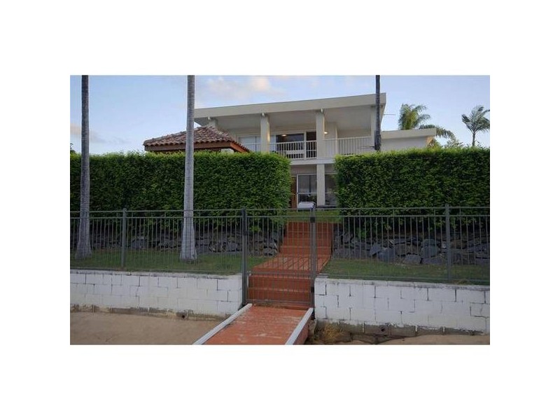 7 San Michele Court, Broadbeach Waters QLD 4218